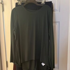 Athleta Medium  Green Women's Top